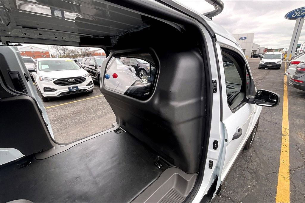 Certified 2023 Ford Transit Connect XL w/ Trailer Tow Package FWD image 24