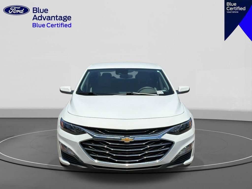 Used 2025 Chevrolet Malibu LT FWD image 3