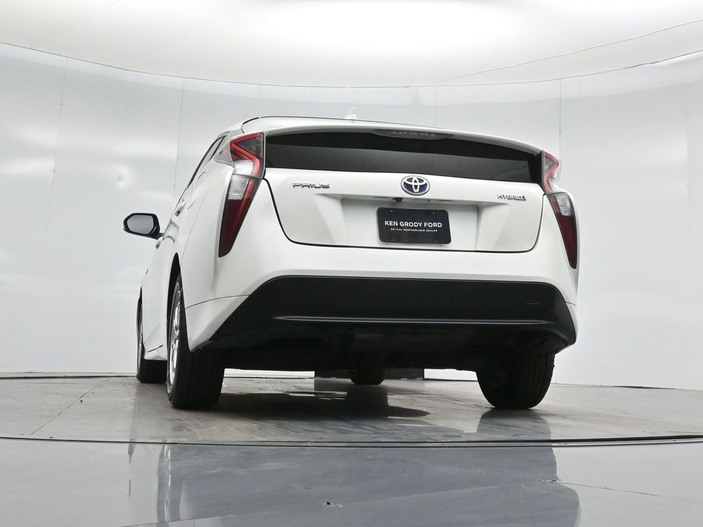 Used 2017 Toyota Prius One image 18