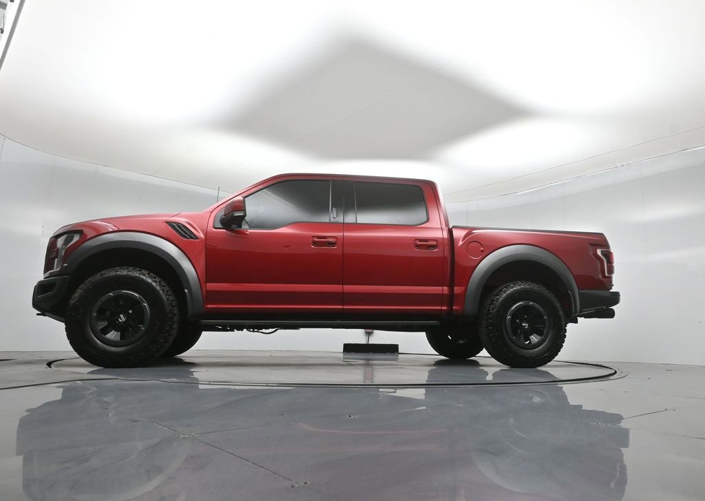 Certified 2017 Ford F150 Raptor w/ Equipment Group 802A Luxury image 22