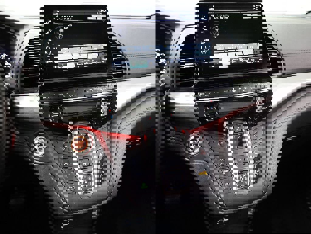 Used 2025 Honda Odyssey Sport-L image 14