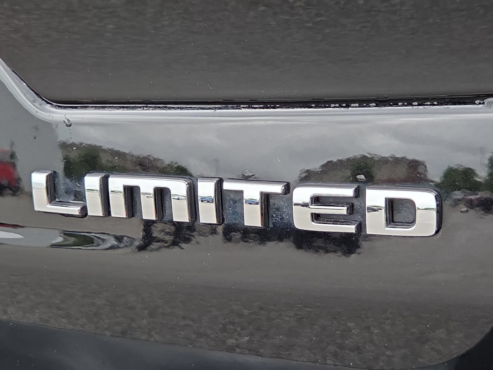 Used 2023 Jeep Grand Cherokee Limited w/ Luxury Tech Group II AWD/4WD image 9