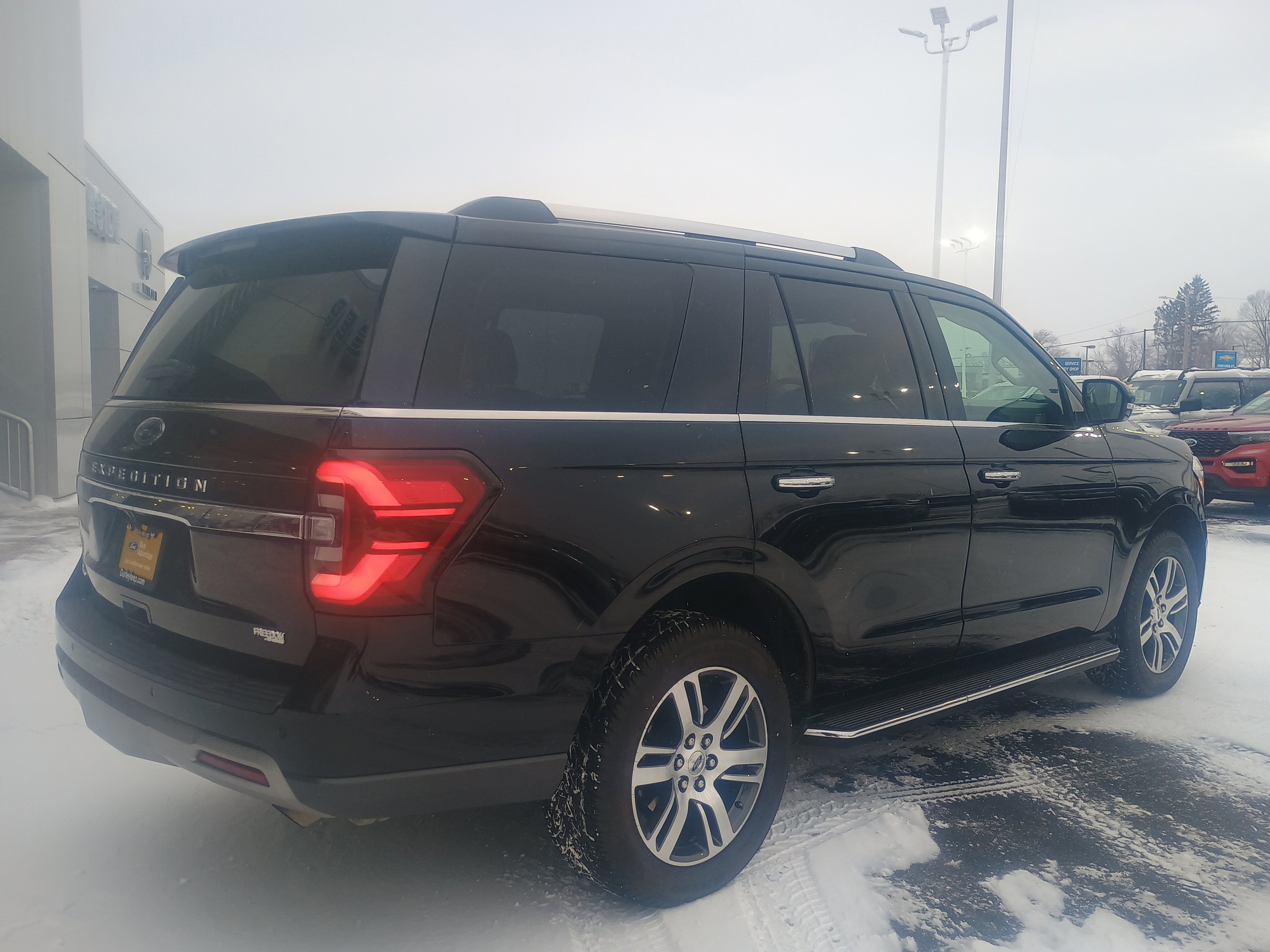 Certified 2023 Ford Expedition Limited image 4