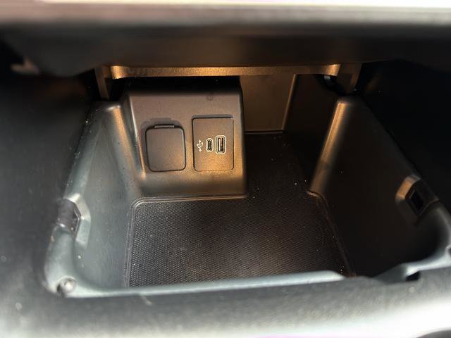 Certified 2025 Ford Explorer ST-Line w/ ST-Line Street Pack image 29