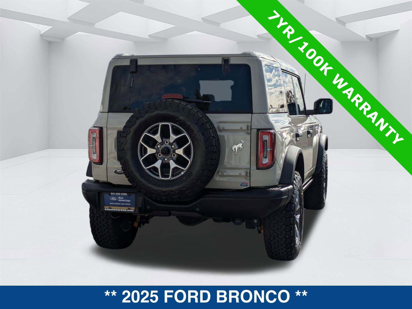 Certified 2025 Ford Bronco Badlands image 5