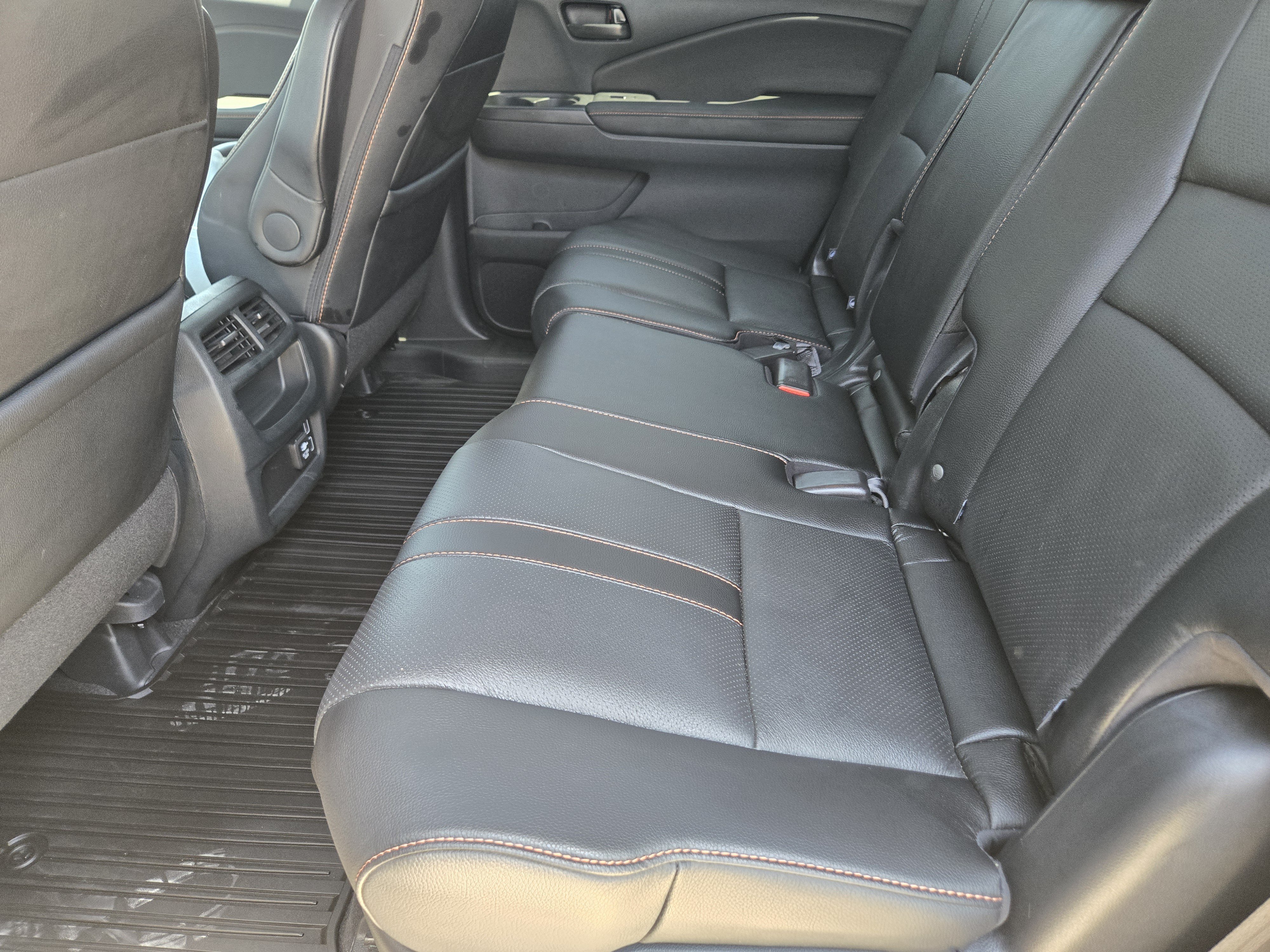 Used 2023 Honda Passport TrailSport image 31