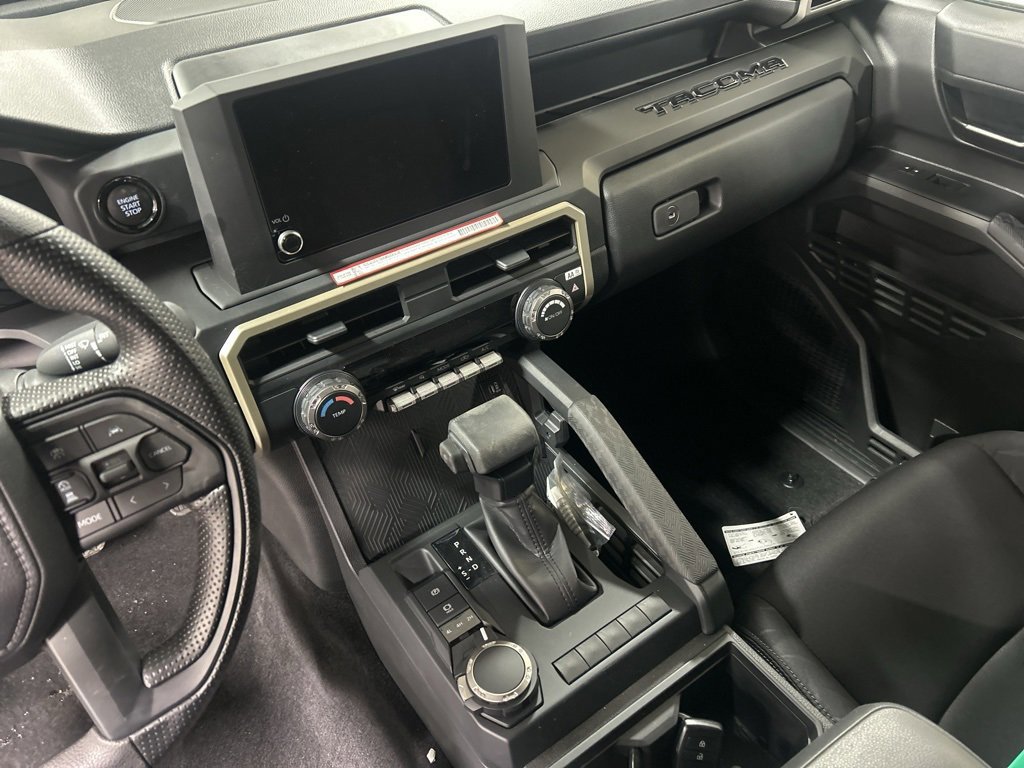 Used 2025 Toyota Tacoma SR image 7