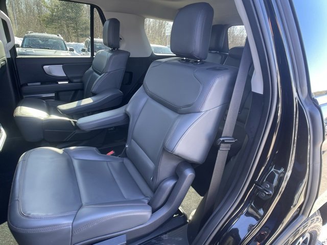 Certified 2025 Ford Expedition Active image 48