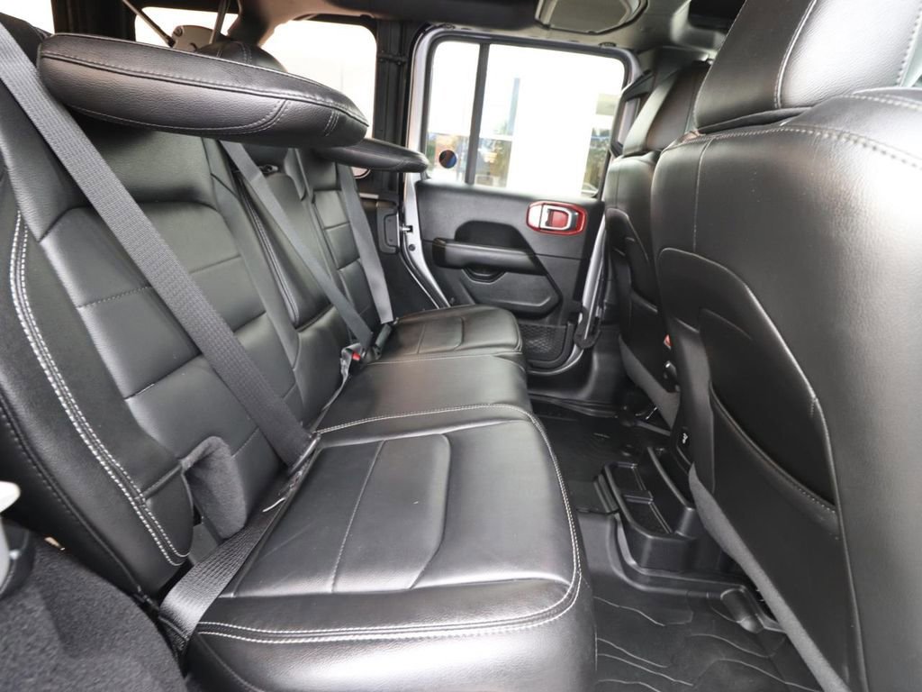 Used 2021 Jeep Wrangler Unlimited Sahara AWD/4WD image 25
