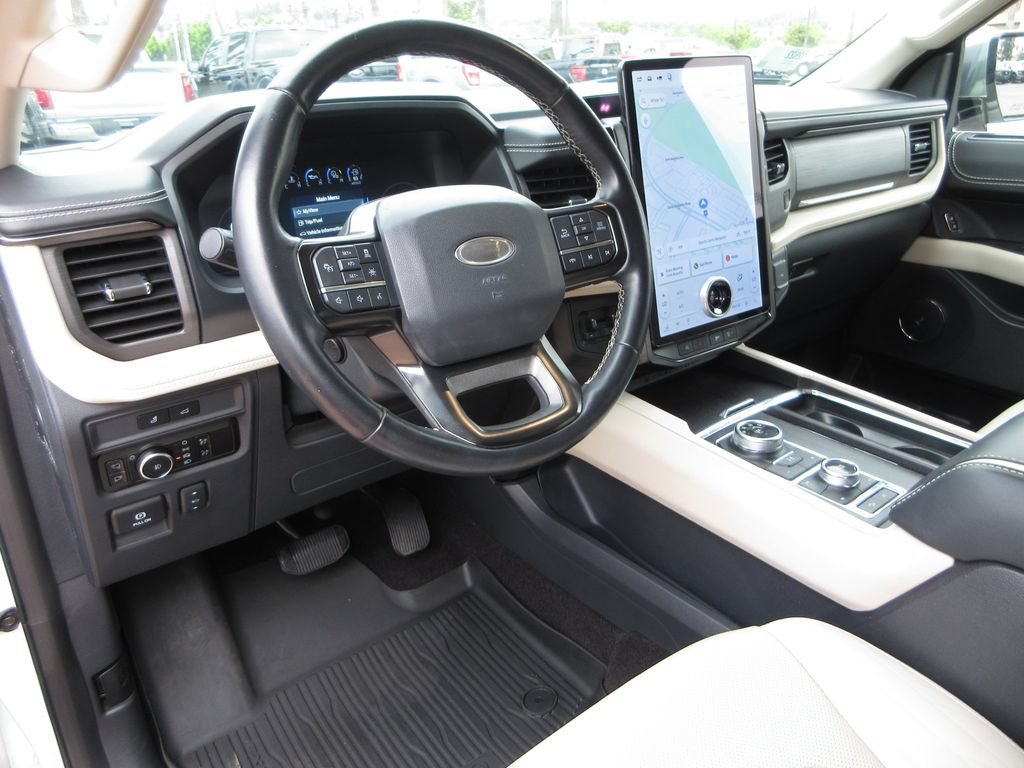 Certified 2023 Ford Expedition Platinum AWD/4WD image 14