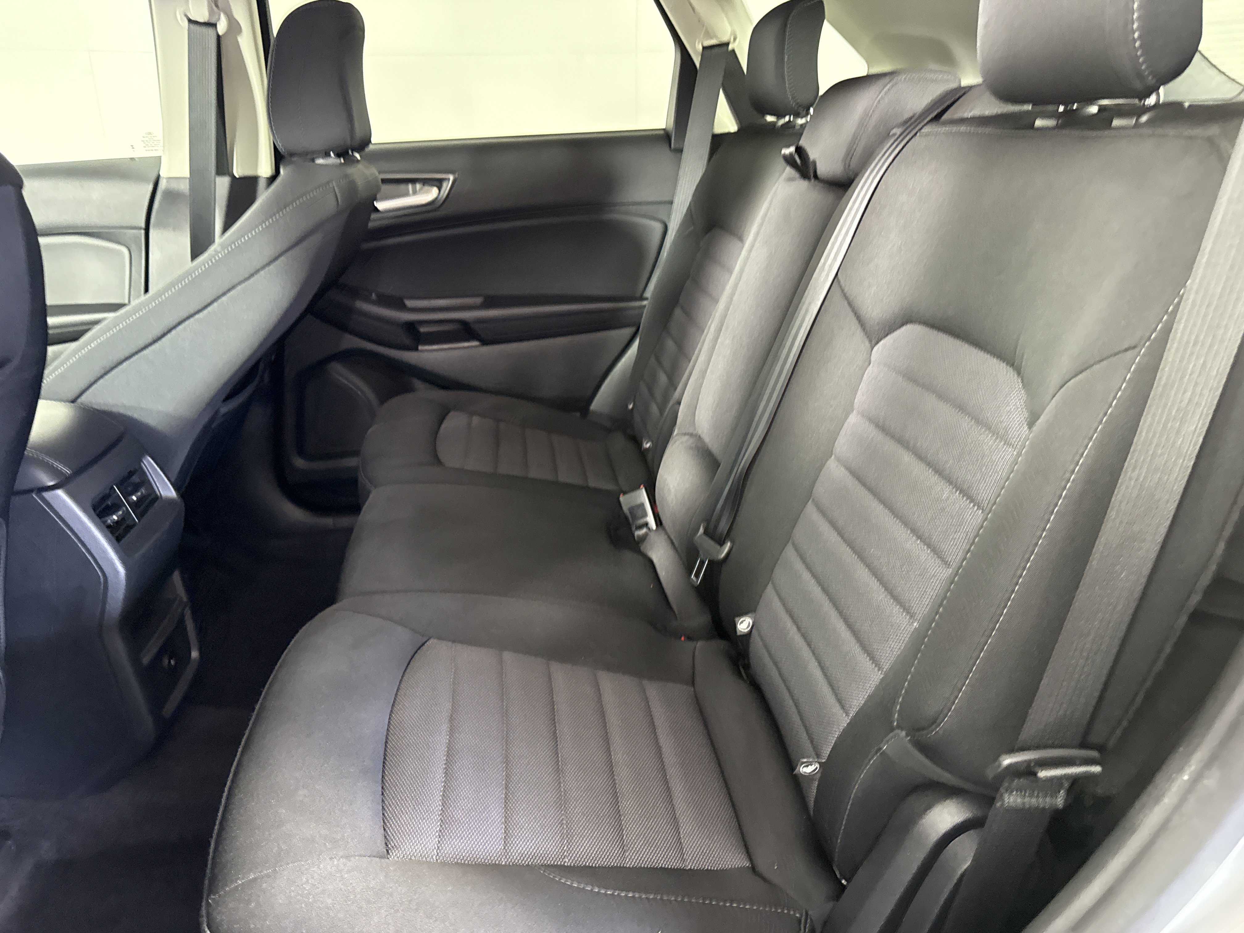Certified 2023 Ford Edge SE w/ Black Appearance Package AWD/4WD image 14