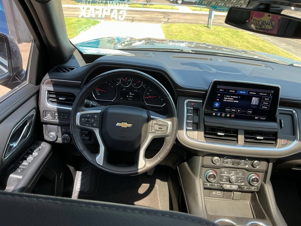 Used 2021 Chevrolet Suburban LT w/ LT Signature Package RWD image 10