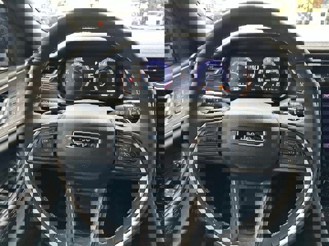 Used 2024 Jeep Grand Cherokee Limited w/ Black Appearance Package image 26