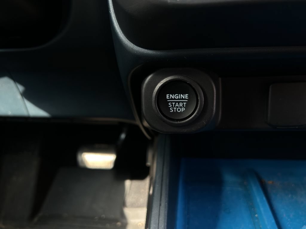 Certified 2025 Ford Maverick XLT FWD image 15