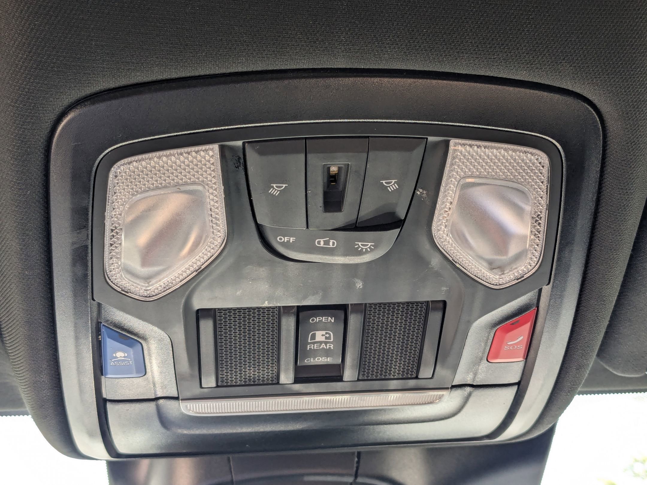 Used 2025 RAM 3500 Big Horn AWD/4WD image 29