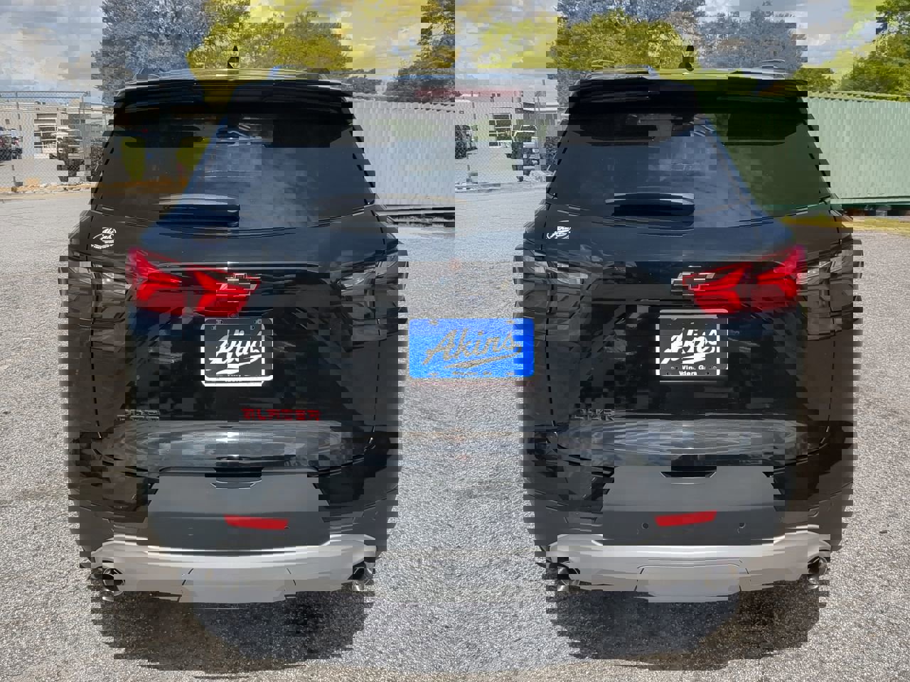 Used 2021 Chevrolet Blazer LT w/ Redline Edition image 3