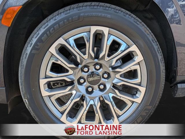 Used 2023 GMC Yukon XL Denali Ultimate w/ LPO, Floor Liner Package AWD/4WD image 33