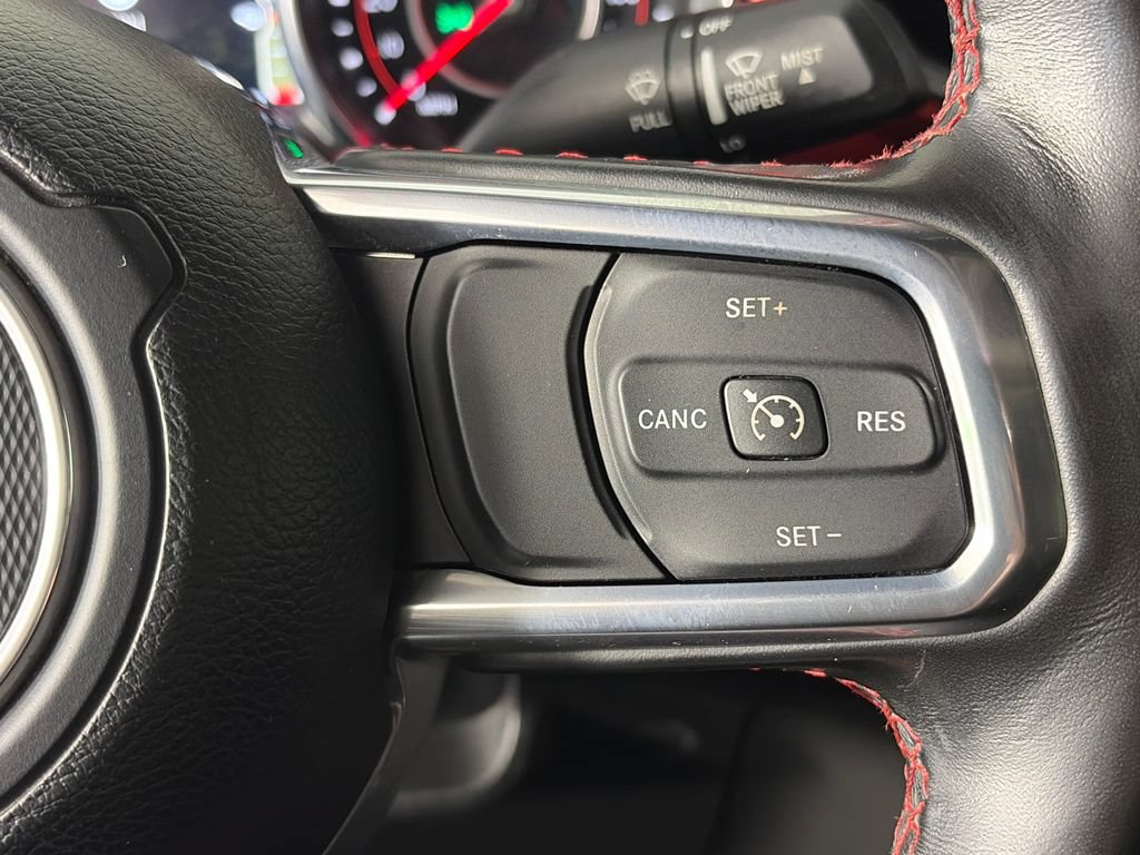 Used 2022 Jeep Gladiator Rubicon w/ LED Lighting Group AWD/4WD image 18