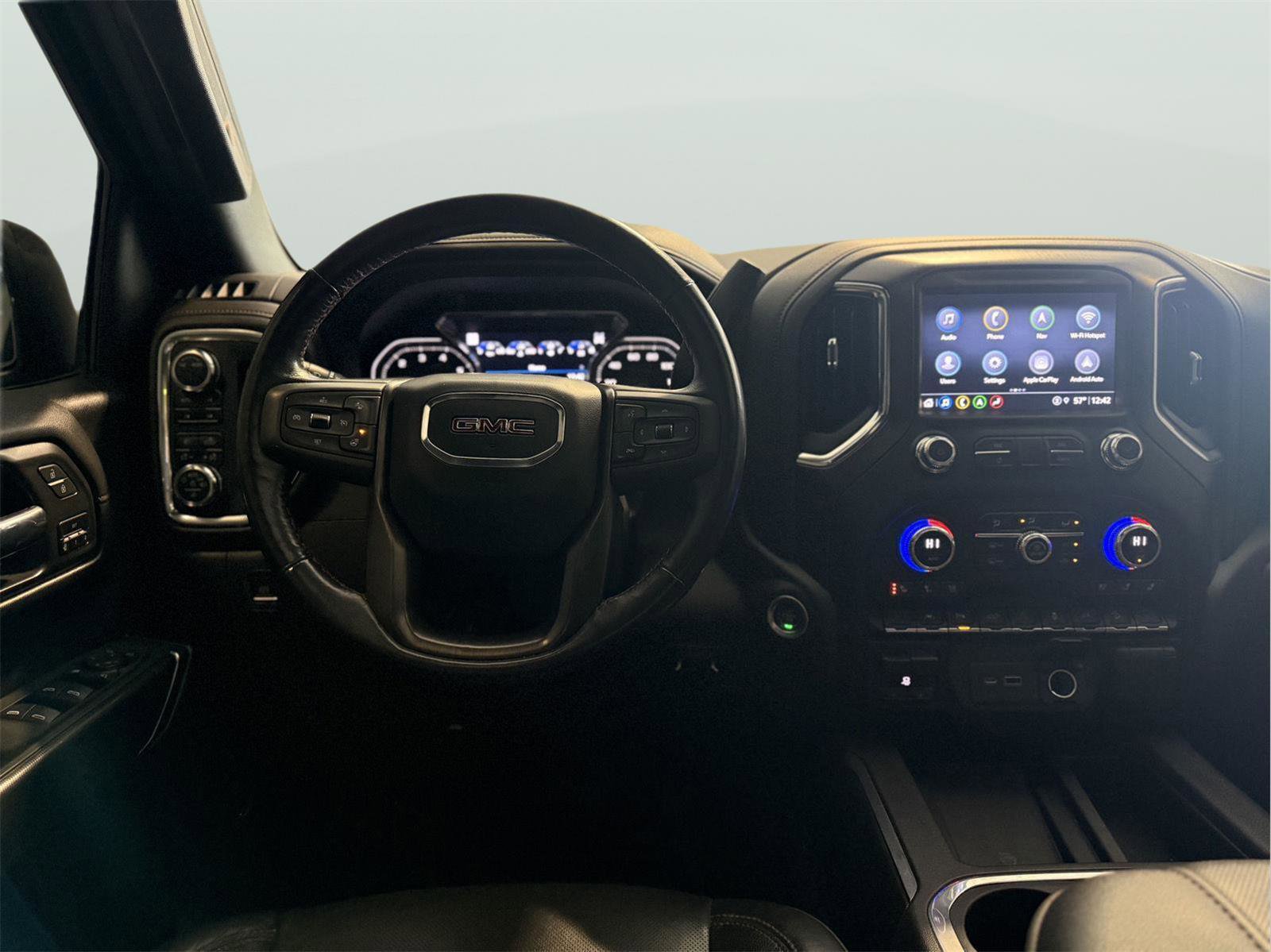 Used 2022 GMC Sierra 1500 AT4 w/ AT4 Premium Package image 12