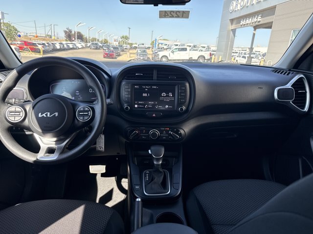 Used 2024 Kia Soul LX w/ Option Group 015 FWD image 15