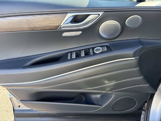 Used 2025 Genesis GV80 3.5T Advanced AWD/4WD image 24