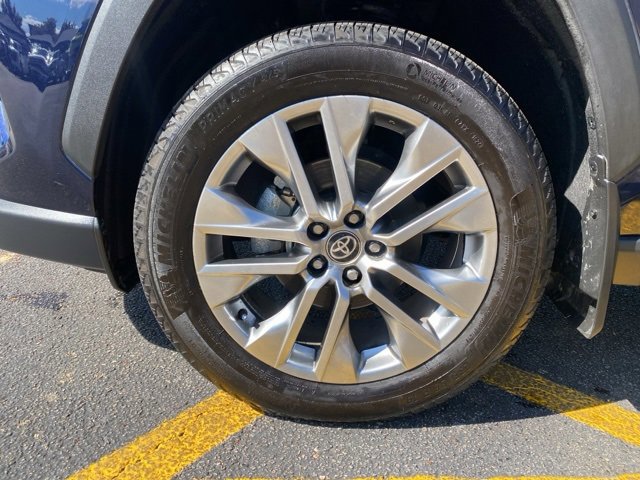 Used 2024 Toyota RAV4 XLE Premium image 10