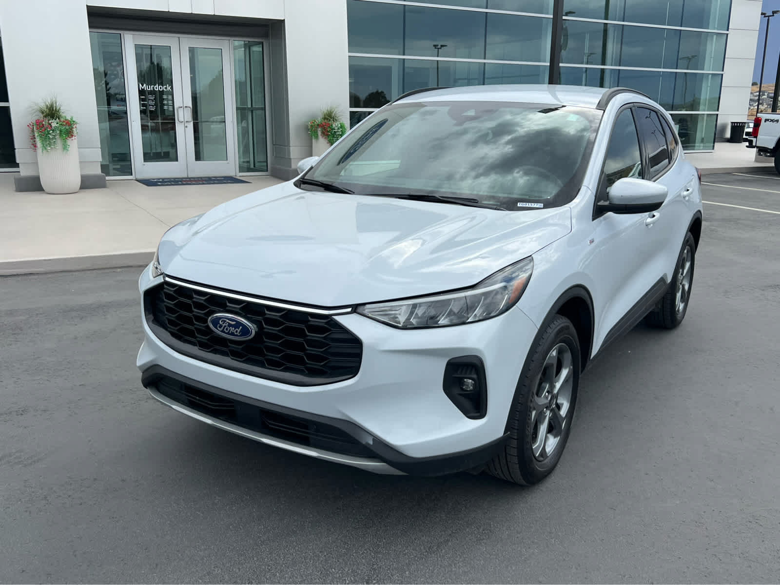 Certified 2025 Ford Escape ST-Line Select AWD/4WD image 2