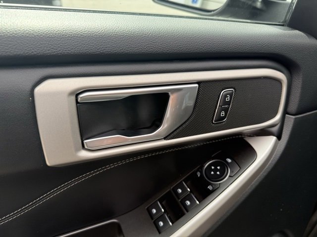 Certified 2024 Ford Explorer XLT w/ Class IV Trailer Tow Package image 15