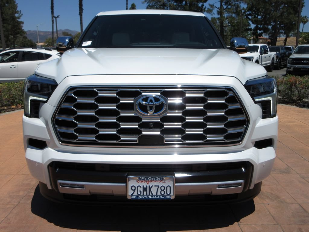 Used 2023 Toyota Sequoia Capstone AWD/4WD image 7