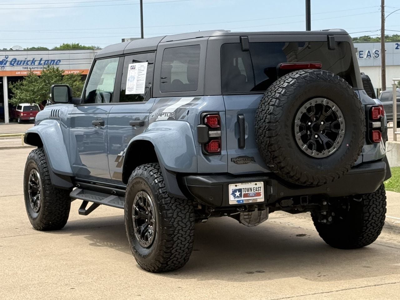 Certified 2024 Ford Bronco Raptor w/ Interior Carbon Fiber Pack 6 AWD/4WD image 5