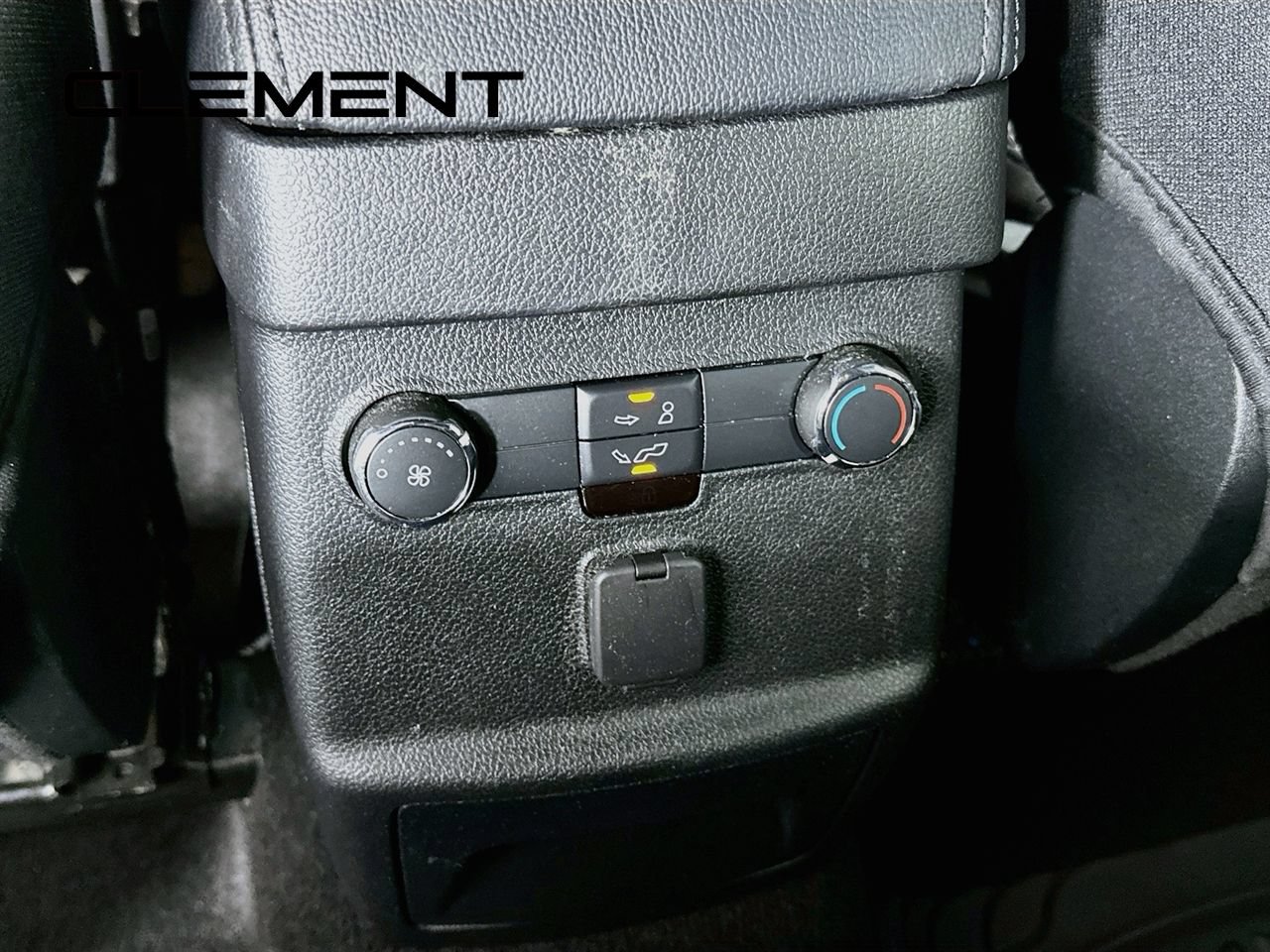 Certified 2019 Ford Explorer XLT FWD image 32