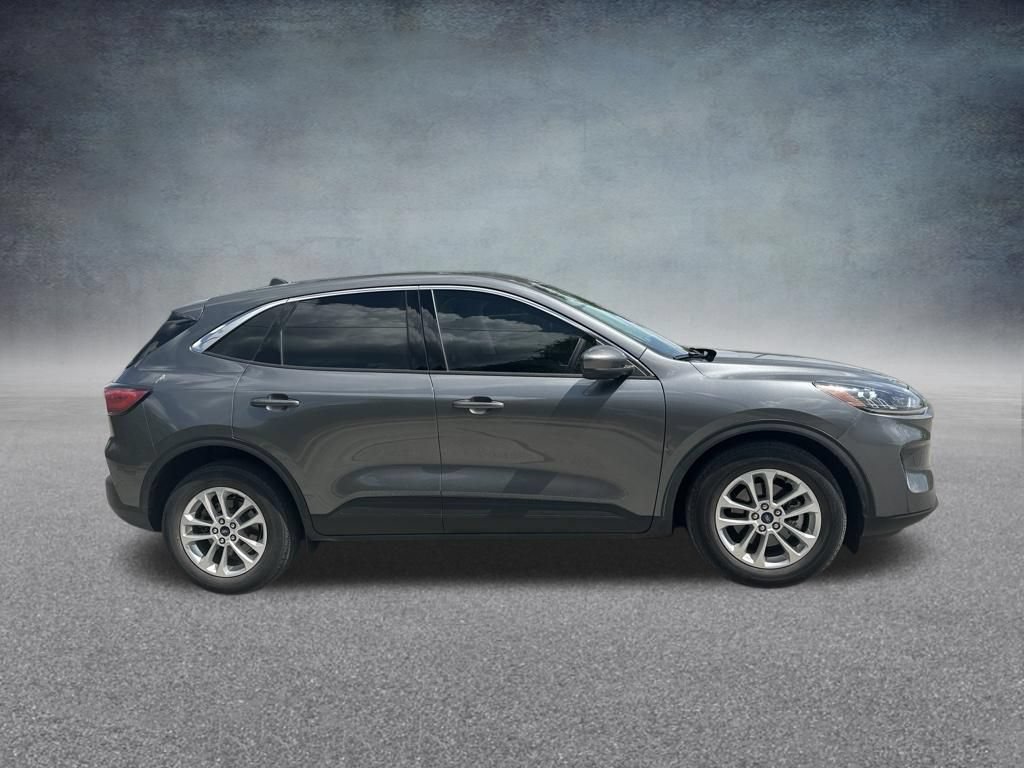 Certified 2021 Ford Escape SE w/ Convenience Package FWD image 2