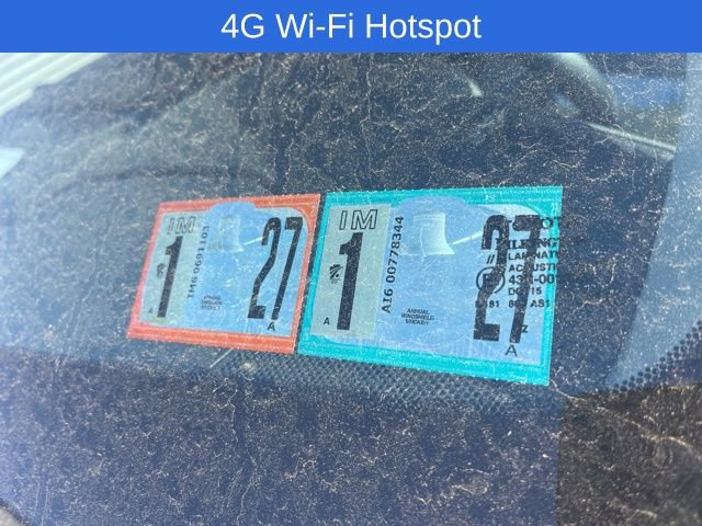 Used 2024 Toyota Highlander XLE image 3