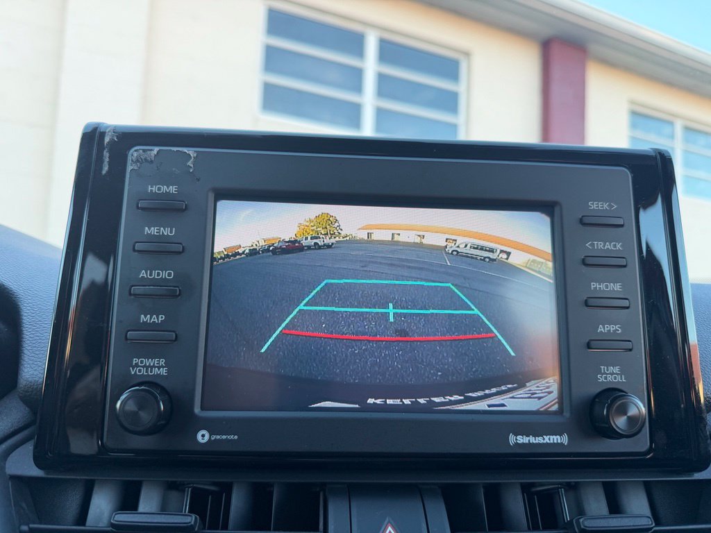Used 2020 Toyota RAV4 XLE w/ Convenience Package AWD/4WD image 16