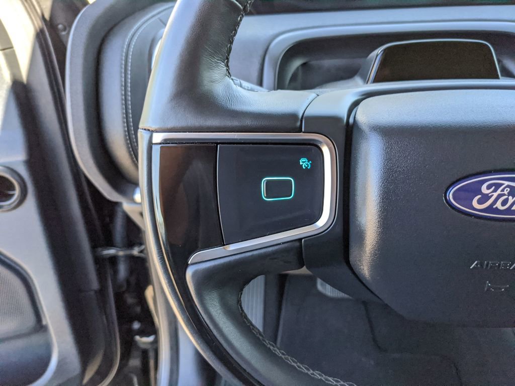 Certified 2025 Ford Expedition Platinum image 35