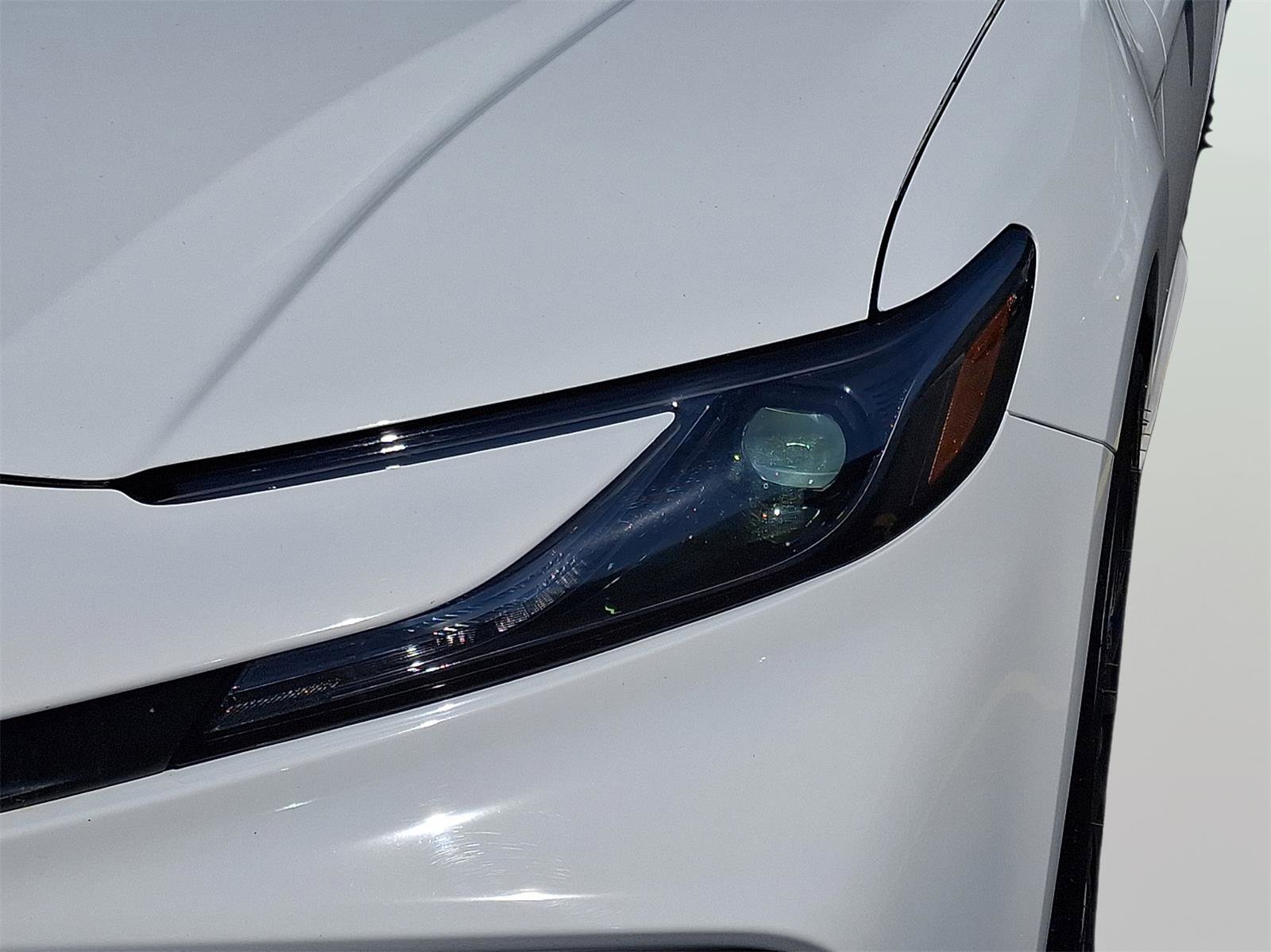 Used 2025 Toyota Camry SE w/ Convenience Package FWD image 26