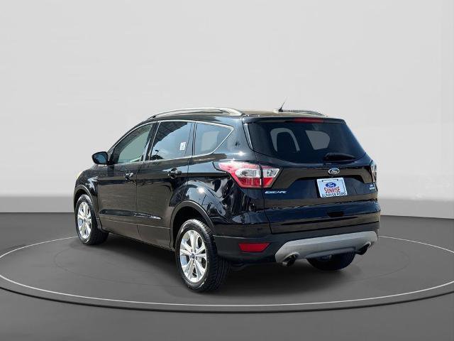 Certified 2018 Ford Escape SE image 2