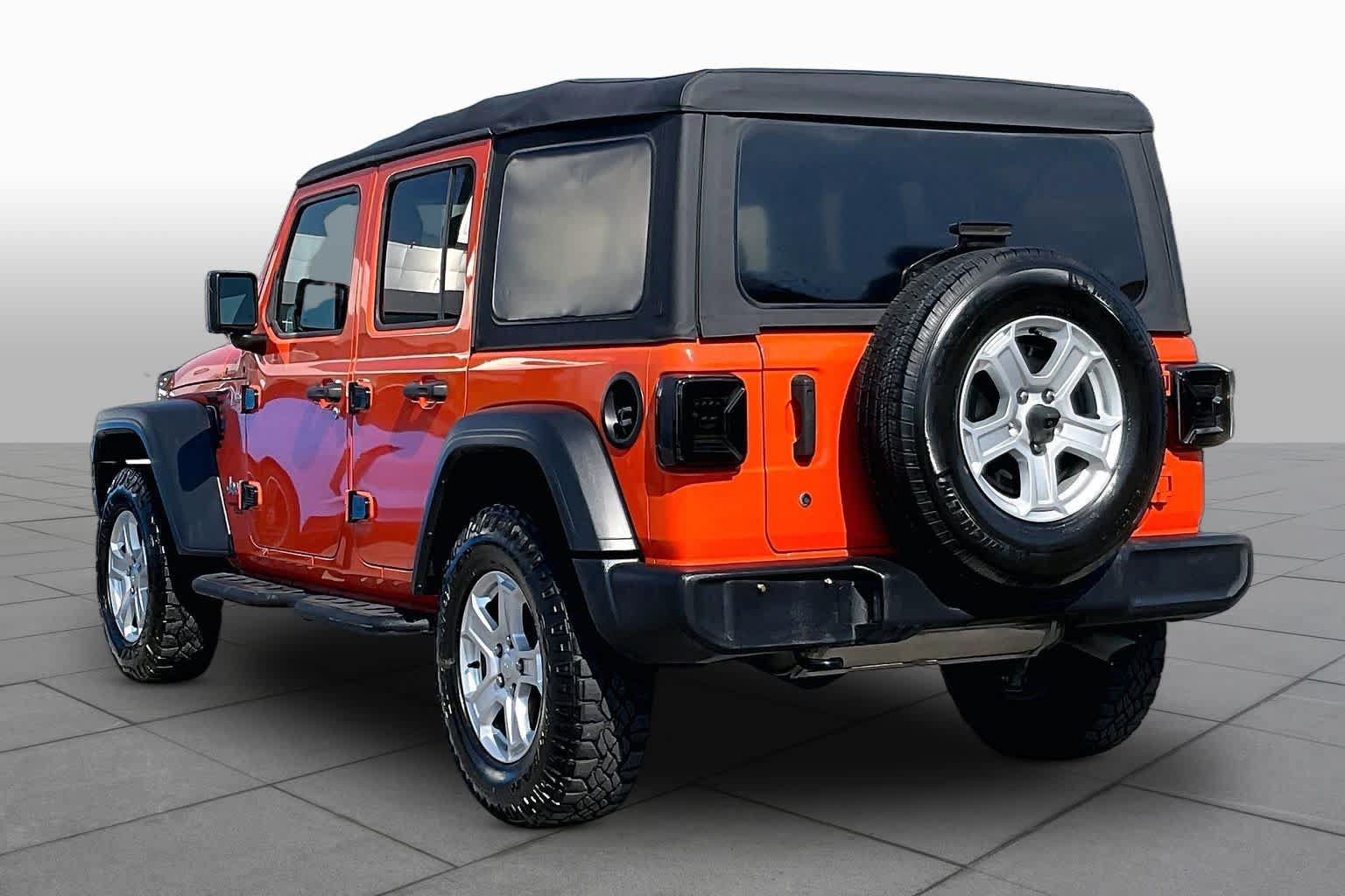 Used 2018 Jeep Wrangler Unlimited Sport AWD/4WD image 12