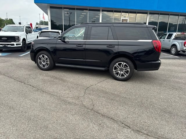 Certified 2025 Ford Expedition Active AWD/4WD image 21
