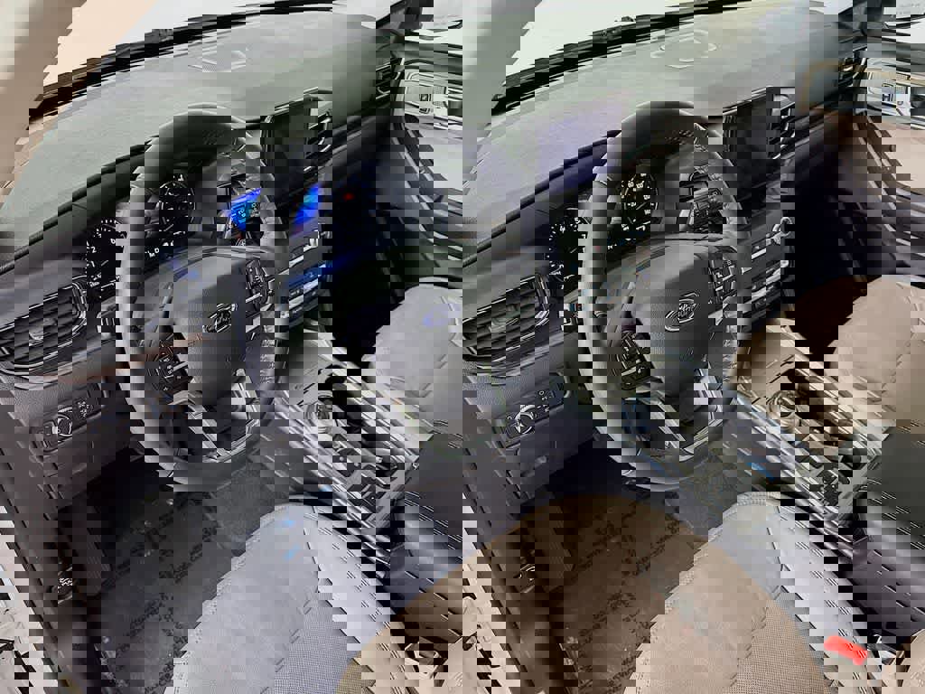 Certified 2020 Ford Explorer Limited w/ Class III Trailer Tow Package image 9