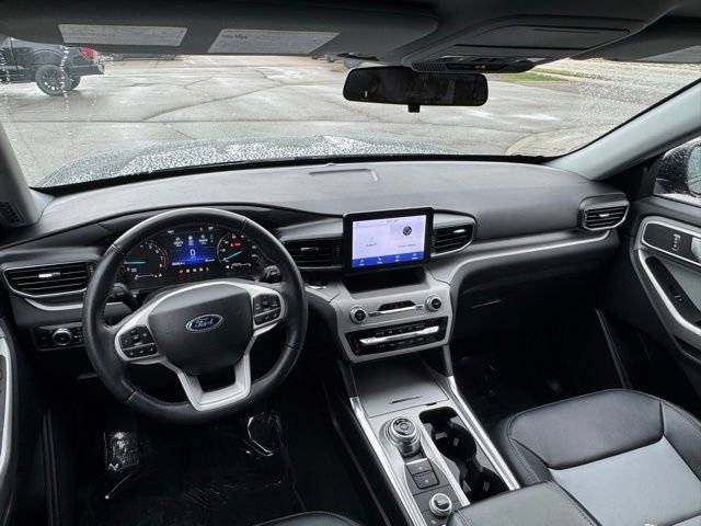 Certified 2023 Ford Explorer XLT w/ Equipment Group 202A AWD/4WD image 12