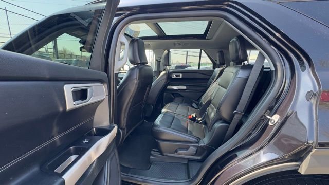 Certified 2023 Ford Explorer XLT w/ Equipment Group 202A image 18