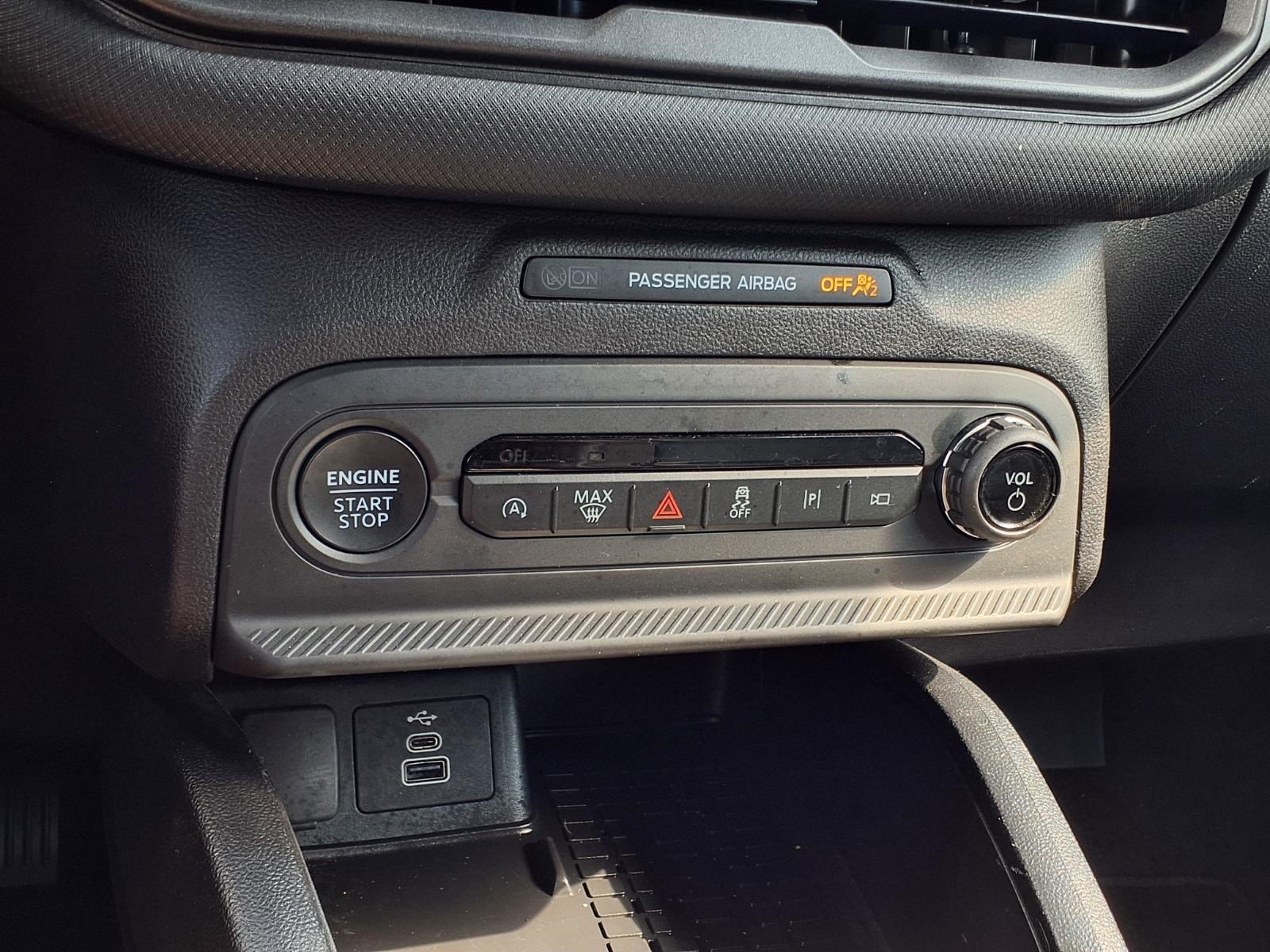 Certified 2025 Ford Bronco Sport Outer Banks w/ Outer Banks Tech Package+ AWD/4WD image 19