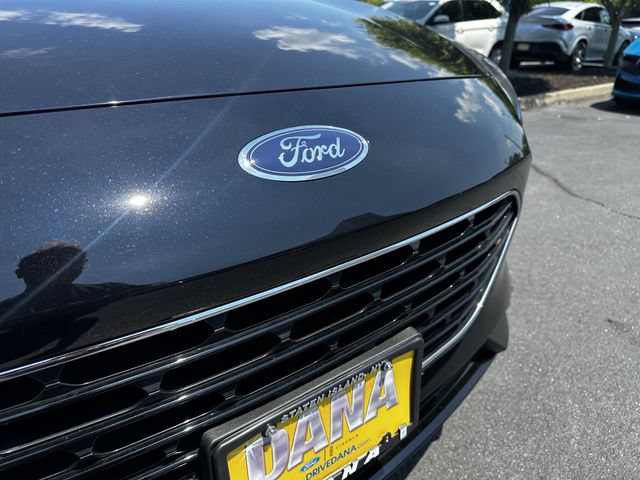 Certified 2022 Ford Escape SE w/ SE Sport Appearance Package AWD/4WD image 10