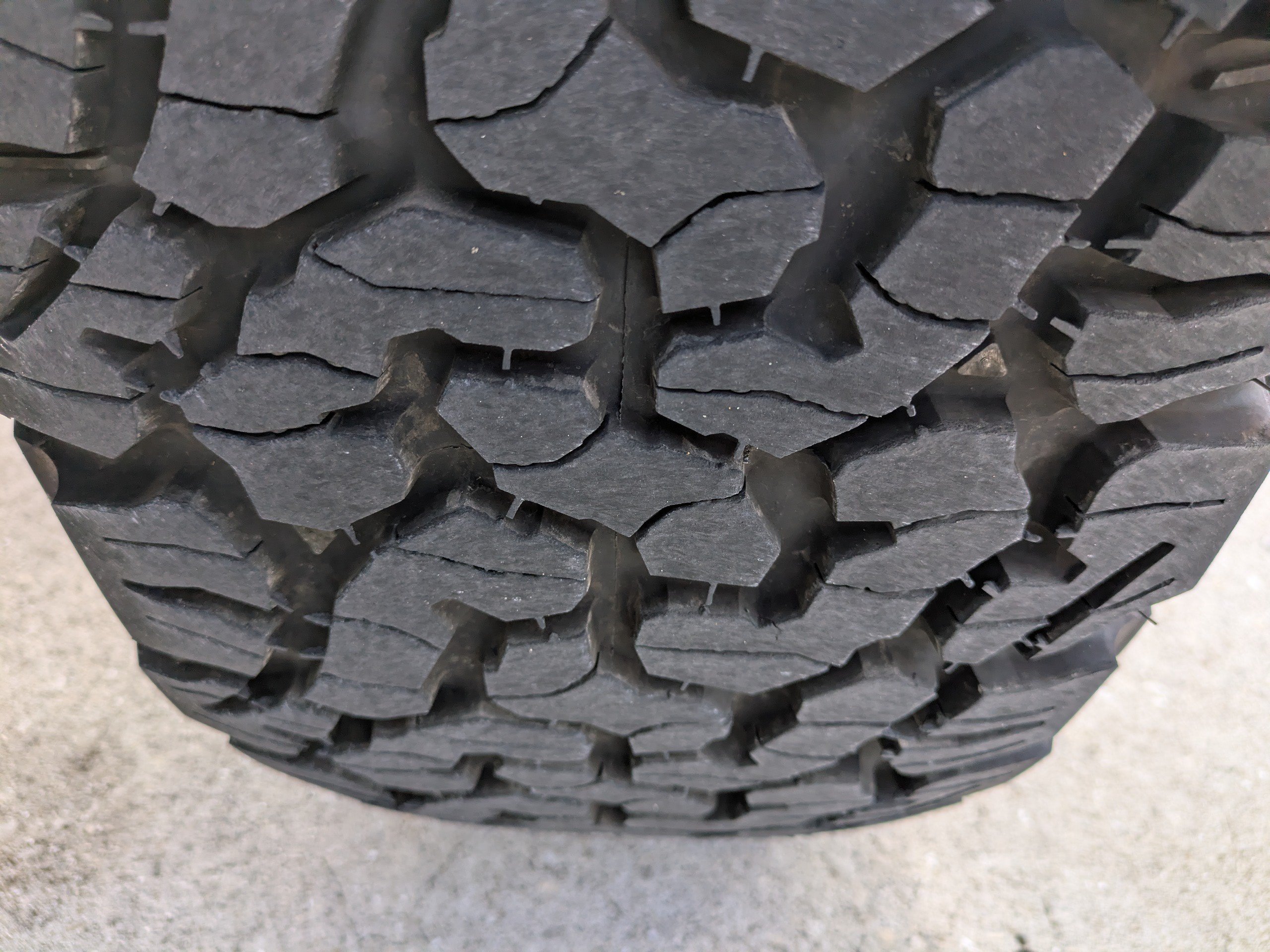 Certified 2025 Ford Bronco Raptor w/ Interior Carbon Fiber Pack AWD/4WD image 12