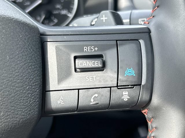 Used 2025 Nissan Rogue SV AWD/4WD image 35