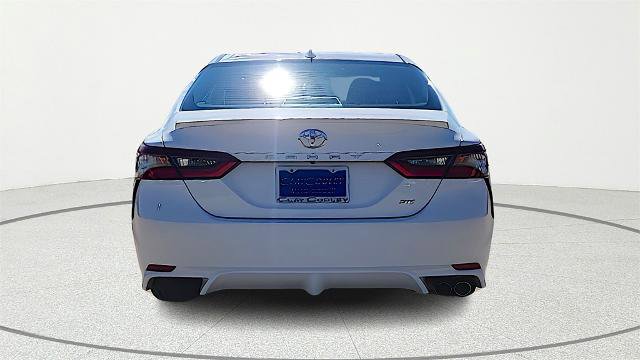 Used 2024 Toyota Camry SE image 8