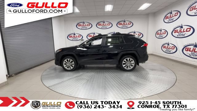 Used 2021 Toyota RAV4 XLE Premium FWD image 5