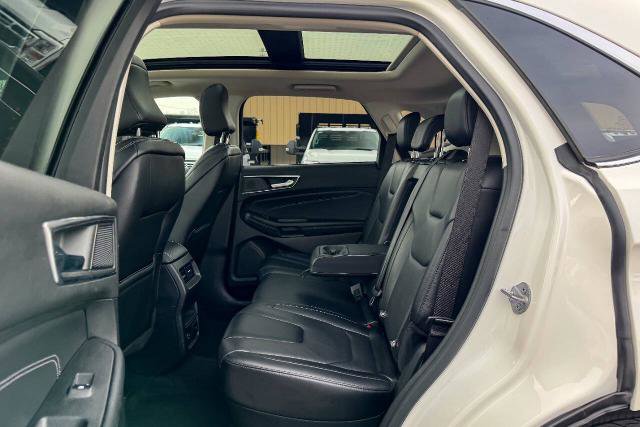 Certified 2022 Ford Edge Titanium AWD/4WD image 16