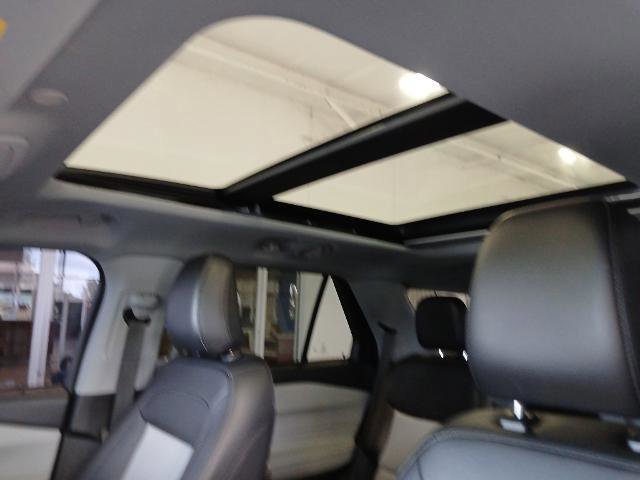 Certified 2023 Ford Explorer XLT w/ Equipment Group 202A image 17